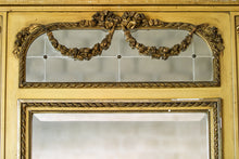 Lataa kuva Galleria-katseluun, Iso Trumeau peili rusettikoristeilla, Pariisi
