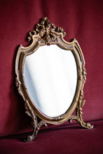 Lataa kuva Galleria-katseluun, Pronssinen vintage peili, jalalla Pariisi
